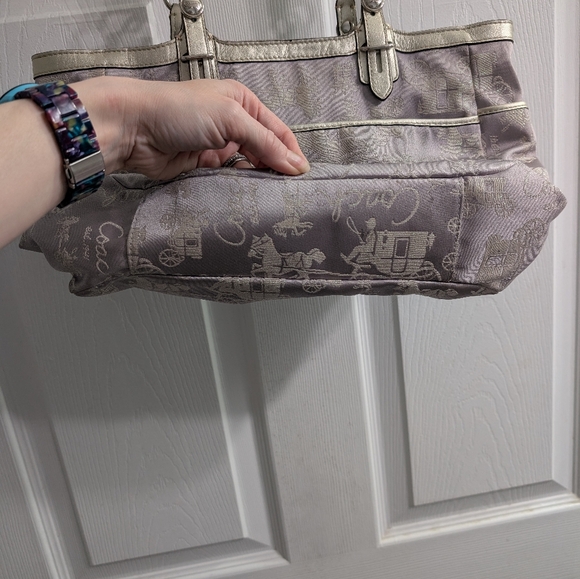 Coach Horse and Carriage Tote In Lilac Purple - Picture 3 of 6